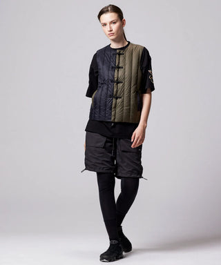 クレイジー×ブラック（表側）／モデル身長 169cm／着用サイズ XS