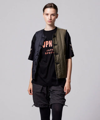 クレイジー×ブラック（表側）／モデル身長 169cm／着用サイズ XS