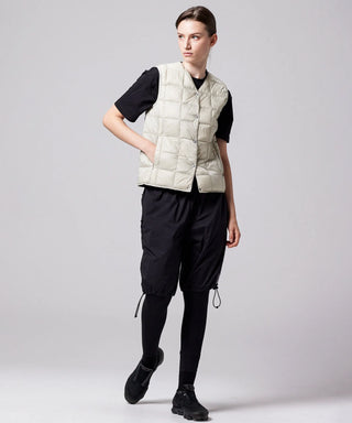 アイスグレー／モデル身長 169cm／着用サイズ L