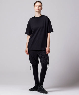 ブラック／モデル身長 169cm／着用サイズ L