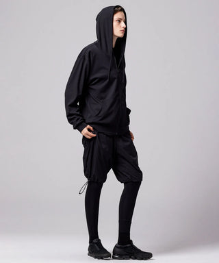 ブラック／モデル身長 169cm／着用サイズ L