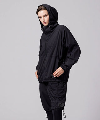 ブラック／モデル身長 169cm／着用サイズ L