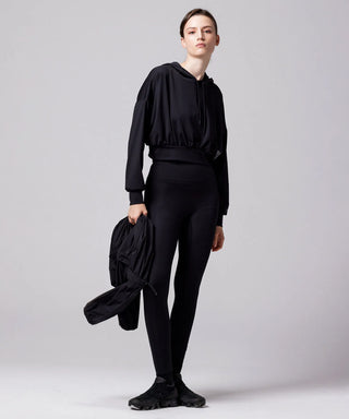 ブラック／モデル身長 169cm／着用サイズ L