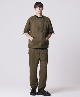 オリーブ／モデル身長 178cm／着用サイズ L