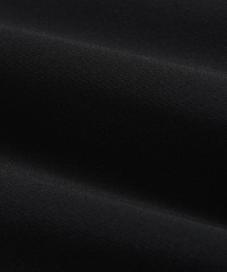 接触冷感、ストレッチ素材を使用