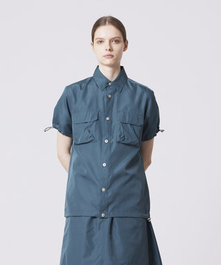 ダークグリーン／モデル身長 170cm／着用サイズ XS