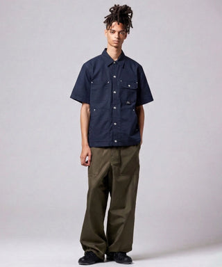 ダークネイビー／モデル身長 181cm／着用サイズ L