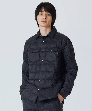 ブラック／モデル身長 178cm／着用サイズ L
