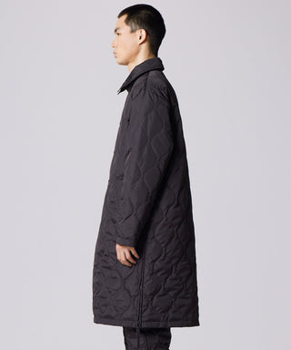 ブラック／モデル身長 180cm／着用サイズ L