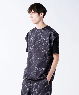 ダークツリー／モデル身長 178cm／着用サイズ L