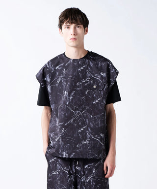 ダークツリー／モデル身長 178cm／着用サイズ L