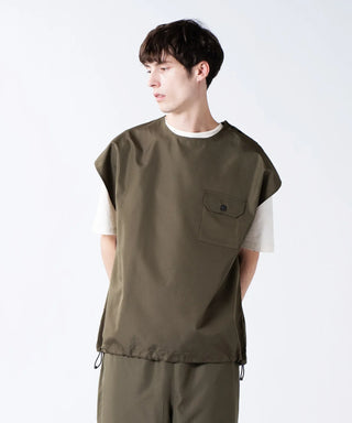 ダークオリーブ／モデル身長 178cm／着用サイズ L