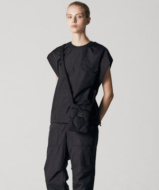 ブラック／モデル身長 172cm／着用サイズ XS