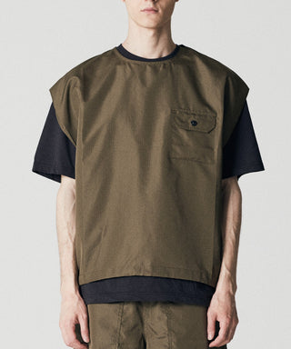 ダークオリーブ／モデル身長 178cm／着用サイズ L