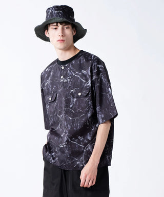 ダークツリー／モデル身長 178cm／着用サイズ L