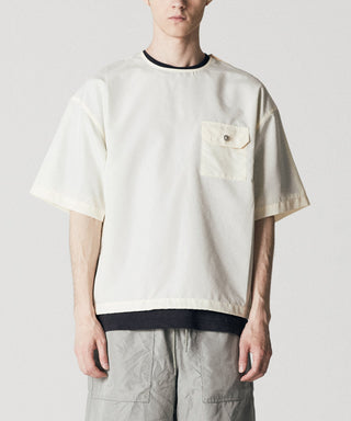 オフホワイト／モデル身長 178cm／着用サイズ L