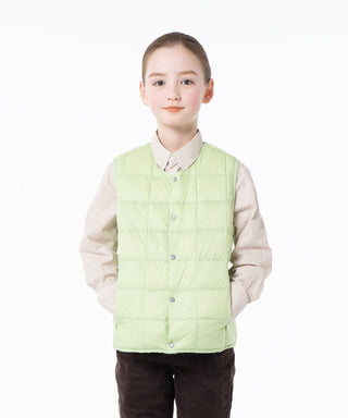 ライム／モデル身長 135cm／着用サイズ 140