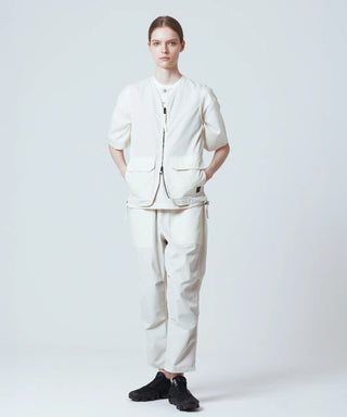 オフホワイト（表側）／モデル身長 170cm／着用サイズ S