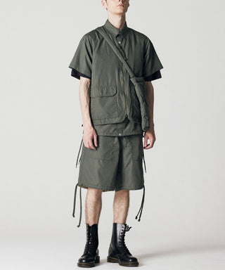 オリーブ（表側）／モデル身長 178cm／着用サイズ L