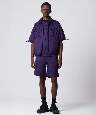 ダークパープル×ブラック（表側）／モデル身長 182cm／着用サイズ L