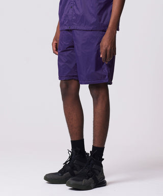 ダークパープル×ブラック（表側）／モデル身長 182cm／着用サイズ L