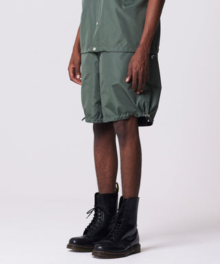 ダークツリー（裏側）／モデル身長 182cm／着用サイズ L