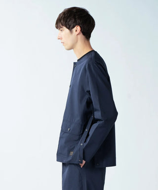 ダークネイビー（表側）／モデル身長 178cm／着用サイズ L