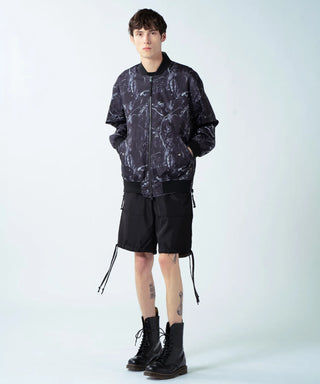 ダークツリー（表側）／モデル身長 178cm／着用サイズ L