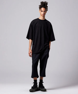 ブラック／モデル身長 181cm／着用サイズ L