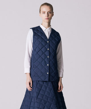 ネイビー／モデル身長 168cm／着用サイズ L