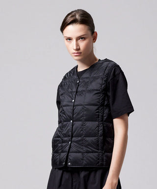 ブラック／モデル身長 169cm／着用サイズ L