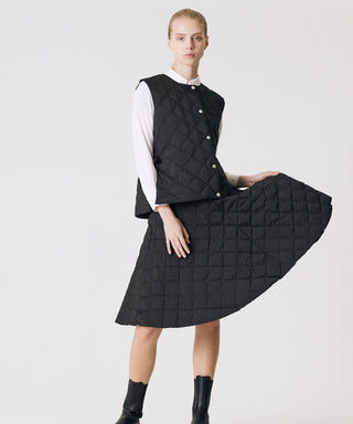 ブラック／モデル身長 168cm／着用サイズ L