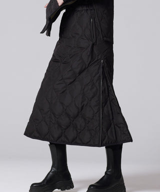 ブラック／モデル身長 172cm／着用サイズ L