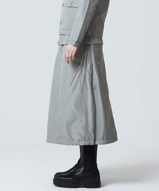 ダークセージグリーン（表側）／モデル身長 170cm／着用サイズ L