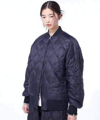 ブラック×ブラック（裏側）／モデル身長 173cm／着用サイズ 2（S〜M）